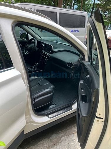 Gia đình cần bán xe Hyundai Santa Fe dầu SX 2019