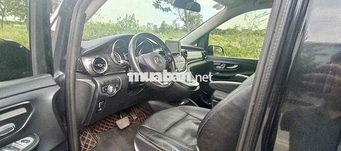 Xe chính chủ Mercedes V250 Luxury sx2021-69000 km