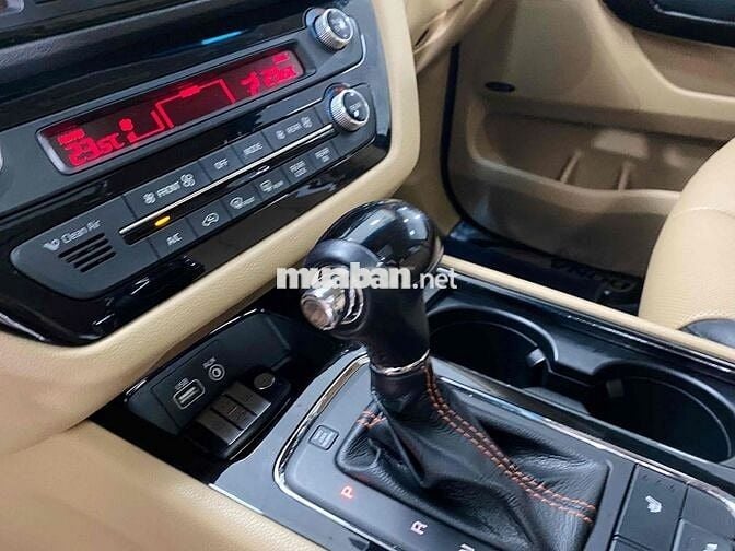 Kia Sedona 2016 3.3L GATH - 86000 km