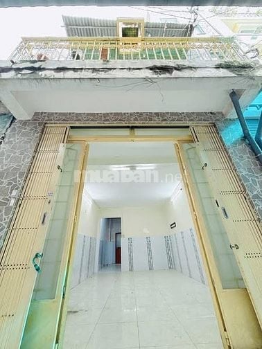 4,18tỷ Nhà DBT cách mt 3 căn , vị trí đẹp SHR 1 lầu nhà tiện sữa  