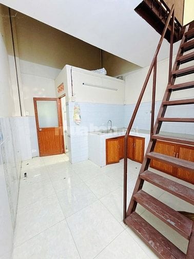4,18tỷ Nhà DBT cách mt 3 căn , vị trí đẹp SHR 1 lầu nhà tiện sữa  
