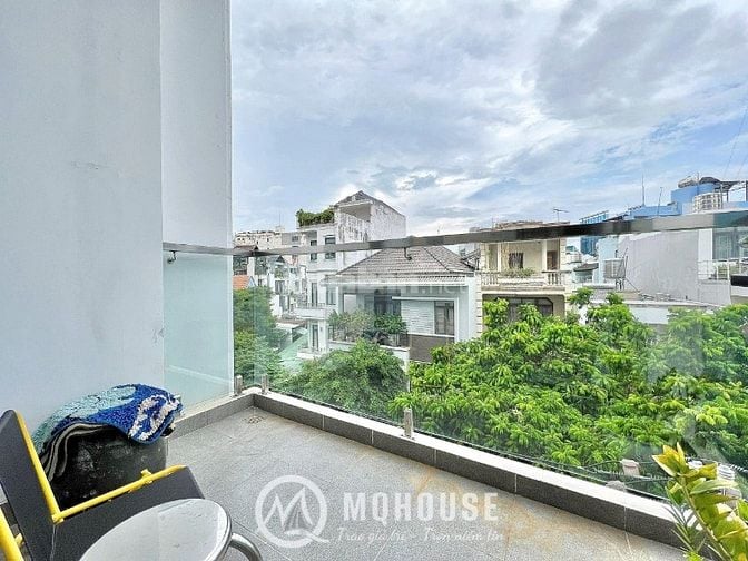 Duplex Ban công - Rộng 60m² Full Nội Thất - Thang Máy - ngay Sân Bay 