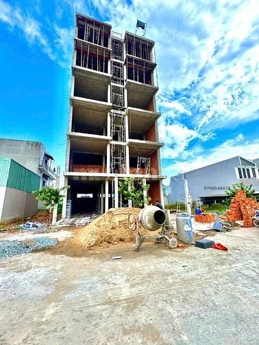 Chuyển nhượng gấp 130m2 full thổ cư, sổ hồng riêng, gần KCN Poyeun 2