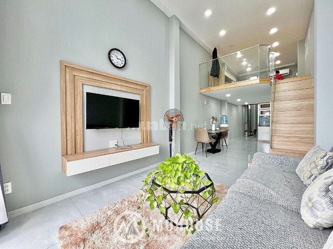 Duplex Ban công - Rộng 60m² Full Nội Thất - Thang Máy - ngay Sân Bay 