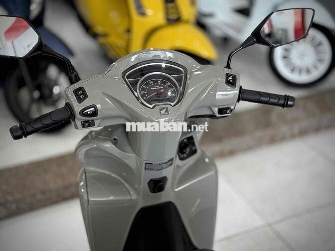 Vision 2023 Smarkey Lướt ( Hỗ trợ Trả GÓP 0 Đồng )