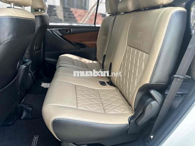 Toyota Innova 2019 2.0E - 93000 km
