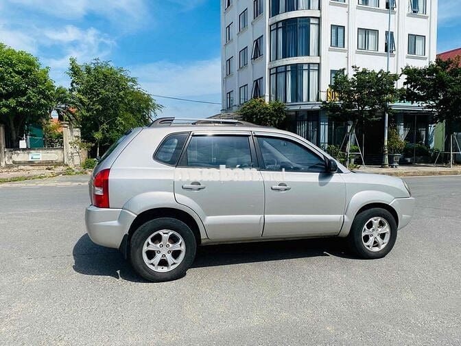 Hyundai Tucson 2009 2.0 AT - 120000 km