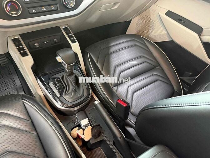 Kia Carens 2024 1.5G IVT - 6000 km