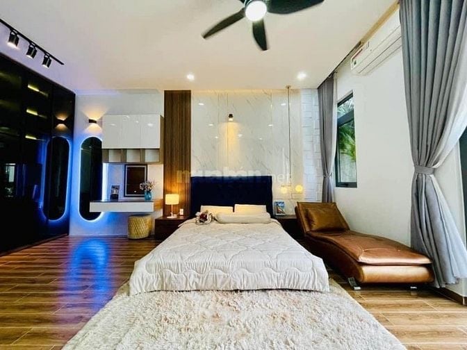 Nhà Đẹp 100m2 ngang 5,5 ngay cư xá Đô Thành. Đường rộng 6m.Chỉ 5,75 tỷ