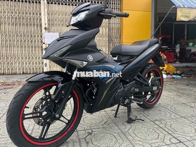 nhà dư ko sử dụng bán chiếc xe như hình