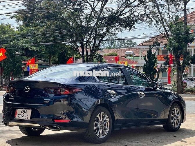 Mazda 3 2021 1.5 Luxury - 49000 km