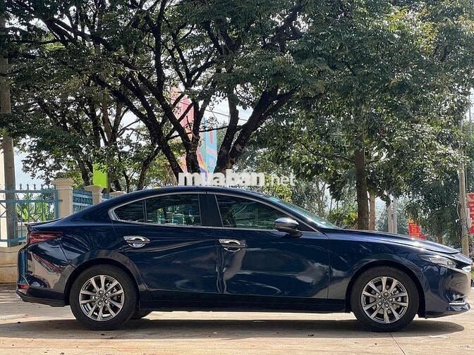 Mazda 3 2021 1.5 Luxury - 49000 km