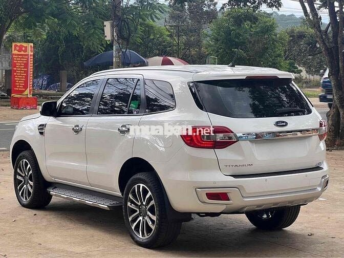 Ford Everest 2019 Titanium 2.0L AT 4x2 - 128000 km