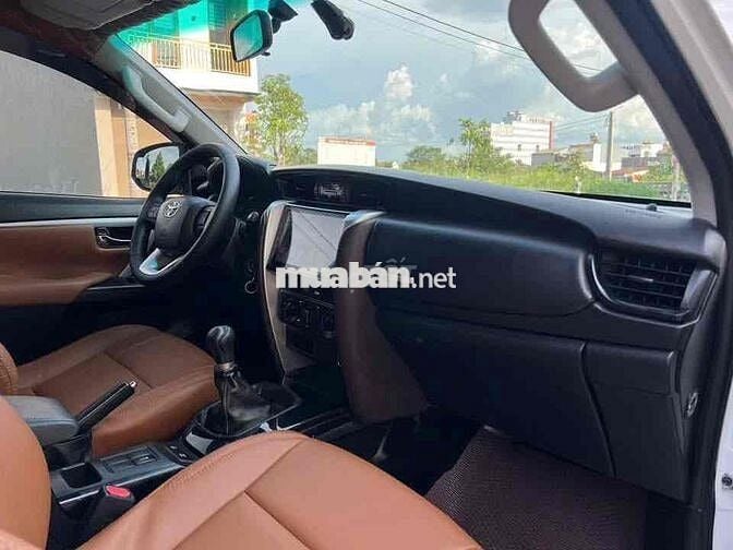 Toyota Fortuner 2019 2.4G 4x2 MT - 91000 km