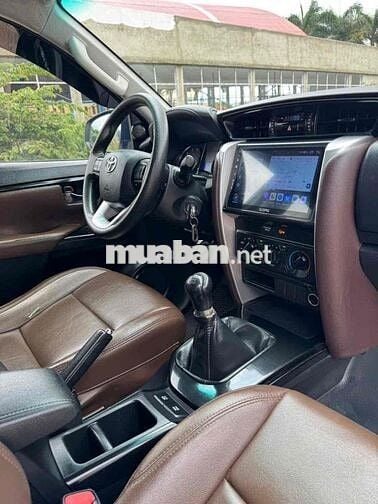 Toyota Fortuner 2017 2.4G 4x2 - 97000 km