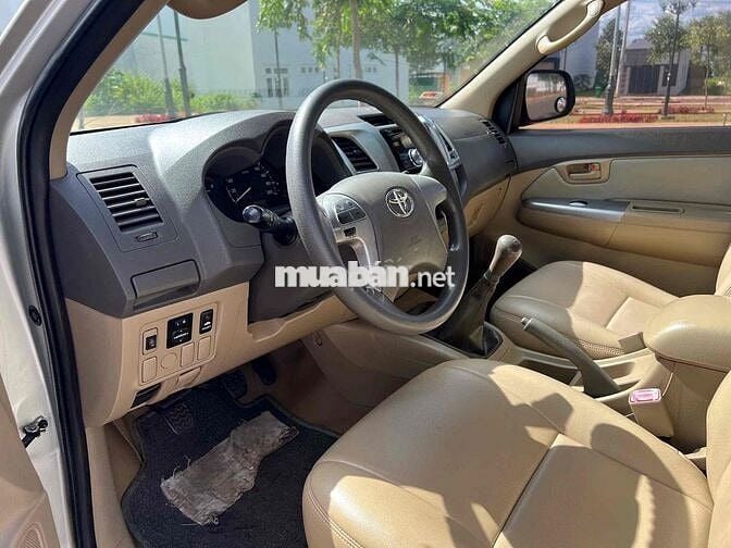 Toyota Hilux 2013 2.5E - 145000 km
