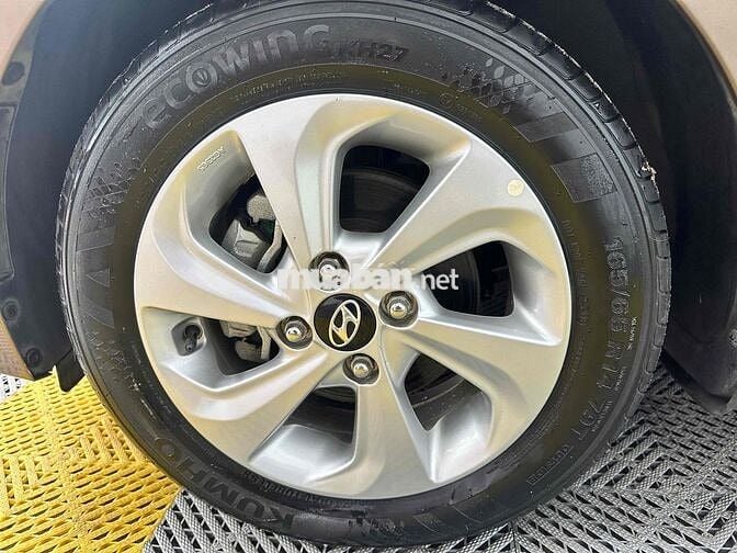 Hyundai Grand i10 2018 Sedan 1.2 MT - 31000 km