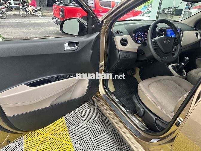 Hyundai Grand i10 2018 Sedan 1.2 MT - 31000 km