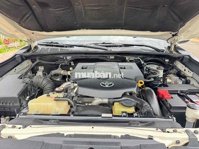 Toyota Fortuner 2017 2.4G 4x2 - 97000 km
