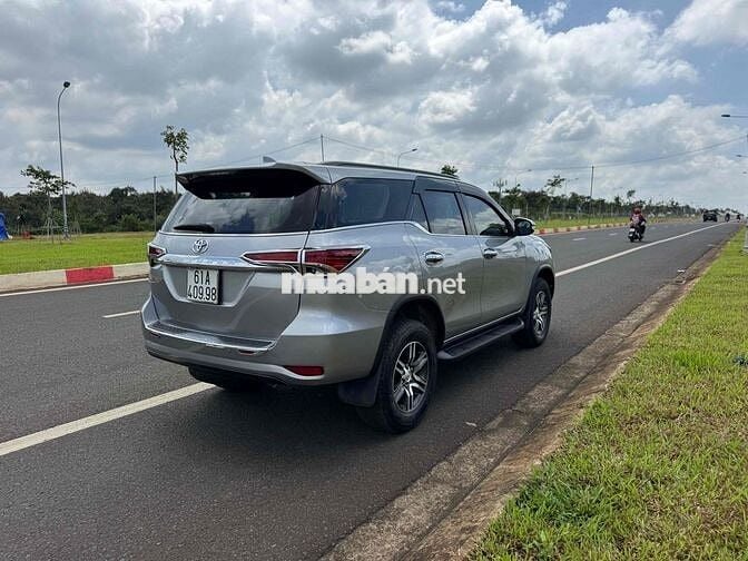 Toyota Fortuner 2017 2.4G 4x2 MT - 97000 km