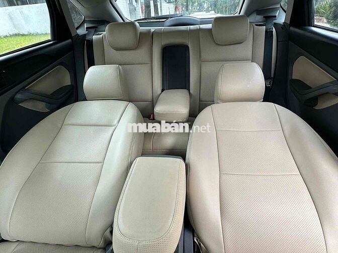 Ford Focus 2011 1.8 AT - 150000 km
