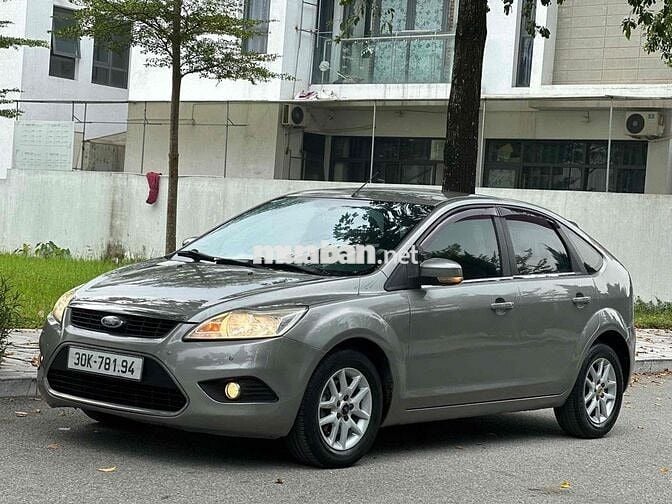 Ford Focus 2011 1.8 AT - 150000 km