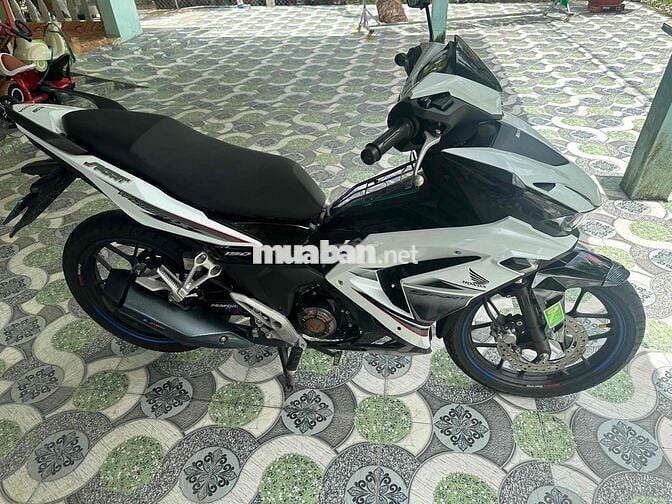 CẦN BÁN XE WINNER X V3 xe đi ít đi còn đẹp