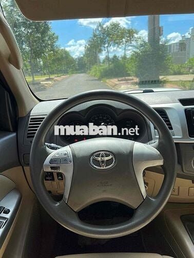 Toyota Hilux 2013 2.5E - 145000 km