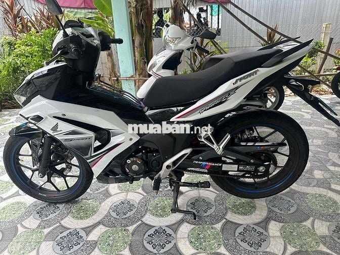 CẦN BÁN XE WINNER X V3 xe đi ít đi còn đẹp