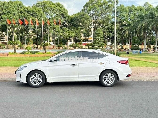Bán xe elantra 2020 AT rất đẹp
