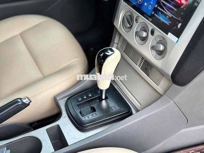 Ford Focus 2011 1.8 AT - 150000 km