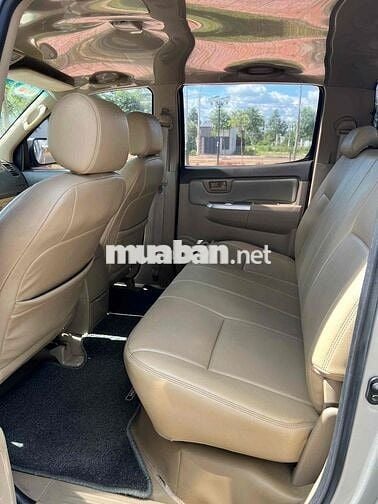 Toyota Hilux 2013 2.5E - 145000 km