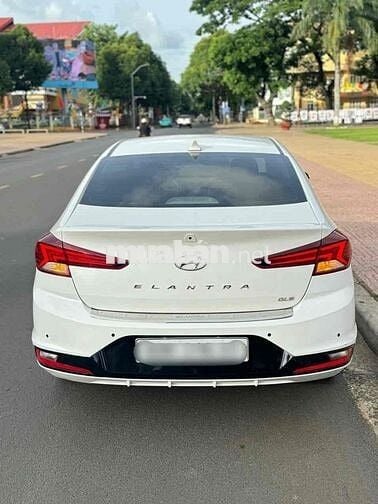 Bán xe elantra 2020 AT rất đẹp