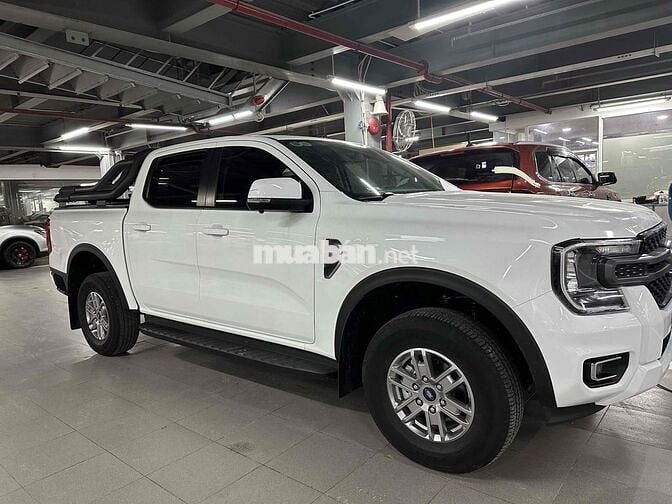 Ford Ranger XLS 2024, bảo hành 2027, vay 75%