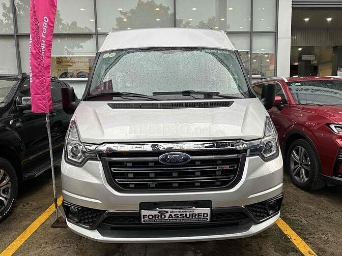 Ford Transit MCA 2023 bảo hành 2026, hỗ trợ Vay NH