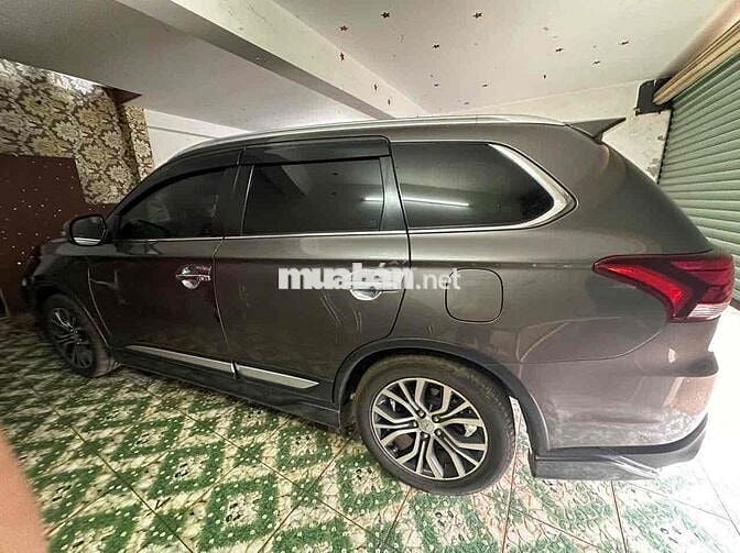 Mitsubishi Outlander 2019 2.0 CVT Premium - 65000