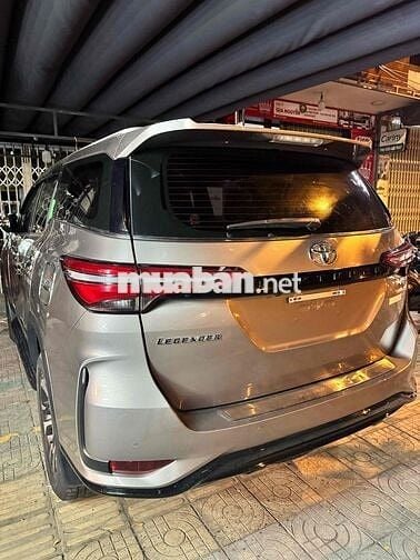 Toyota Fortuner 2022 Legender 2.4 4x2 AT