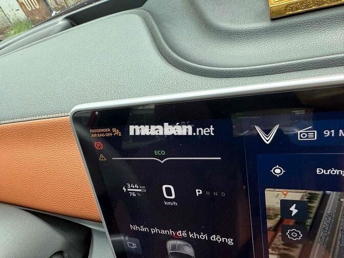 VinFast VF8 2024 Lux Plus (Kèm pin) - 4000 km