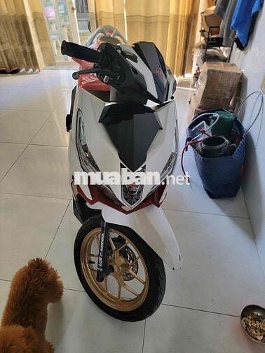Click 125 đời 2017 Bs TP cần tiền bán gắp tphcm