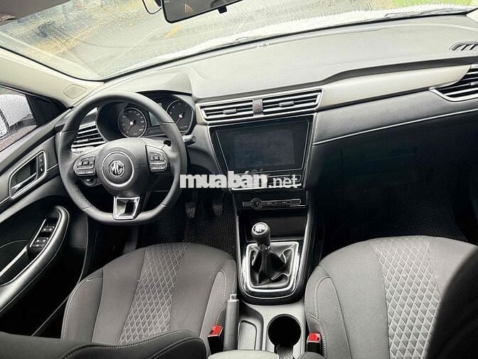 MG MG5 2024 -  số sàn rin ken như mới , lợi xăng