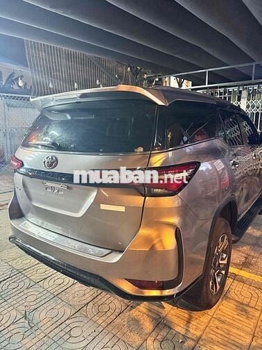 Toyota Fortuner 2022 Legender 2.4 4x2 AT