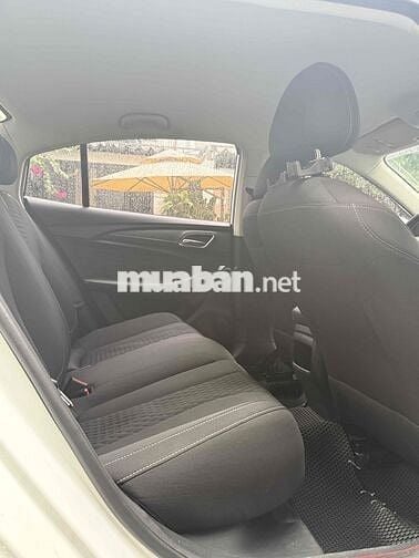 MG MG5 2024 -  số sàn rin ken như mới , lợi xăng