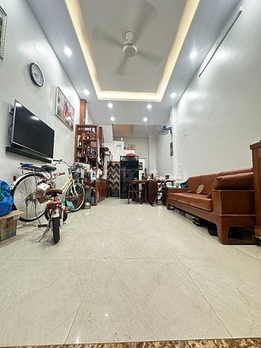 7,868 tỷ 💥 31m2  👉 PHỐ TRỊNH ĐÌNH CỬU - NGÕ THÔNG - FULL TIỆN ÍCH
