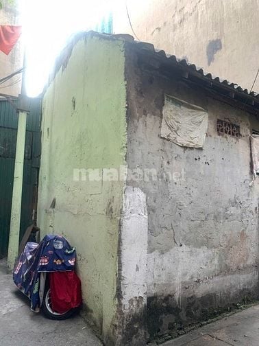 Bán nhà mặt phố Lê Thanh Nghị - Nở hậu, sổ đỏ chính chủ, 3 mặt thoáng