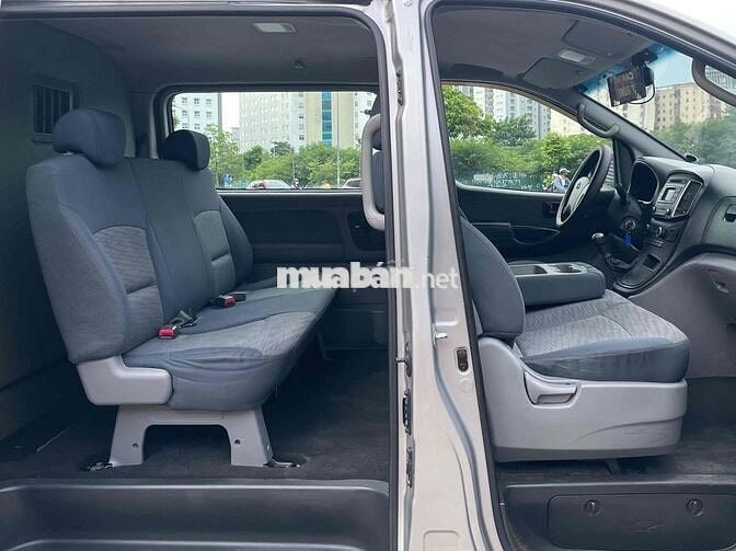 Thanh lý xe Hyundai Grand Starex chở tiền 2016