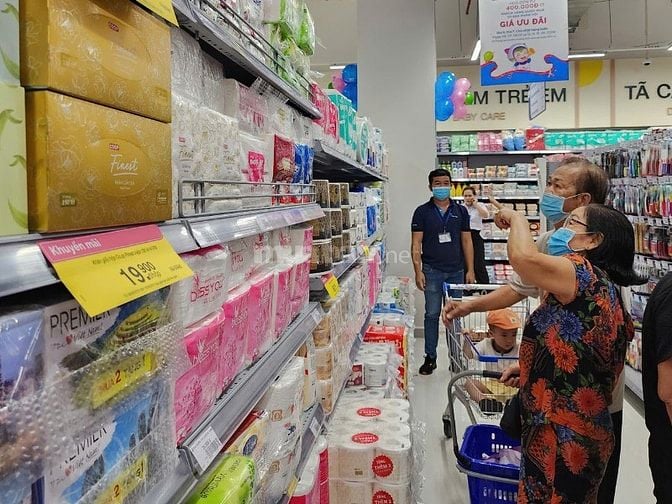 Siêu thị tuyển gấp nhân viên trung tuổi làm thu ngân hoặc phụ bán hàng