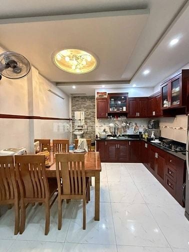 Nhà Hoàng Diệu đang có sẵn hd thuê 16tr cần bán trong tháng này đây!!!