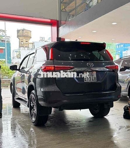 Toyota Fortuner 2017 2.7V 4x4 - 200000 km 580tr