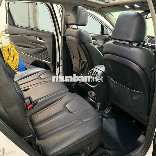 Bán Hyundai Santa Fe 2019 2.2L máy dầu 1 chủ