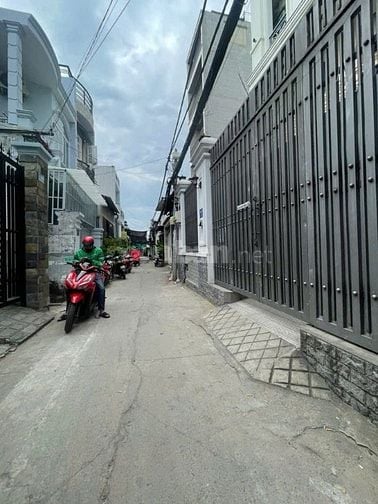 Gần KDC HimLam, 02 Tầng, DT ~35m2